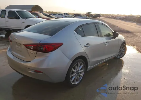 2017 Mazda Mazda3 Touring z USA, uszkodzony, nr VIN 3MZBN1V78HM131348